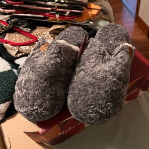 Cozy Gray Women's Slippers